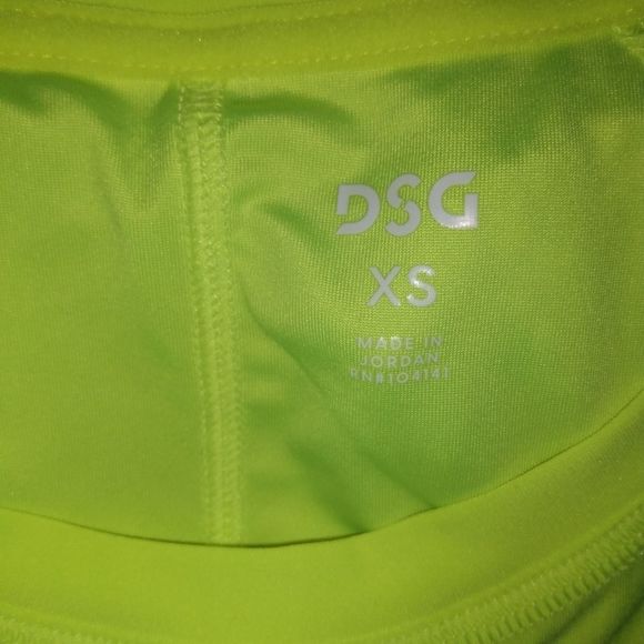 Neon Green DSG Top 💚 - Picture 4 of 5